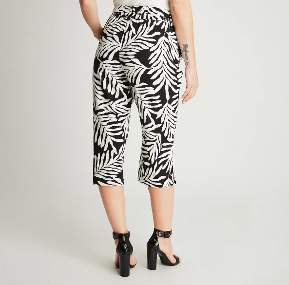 CAPRI ESTAMPADO CON LAZO Y BOLSILLOS